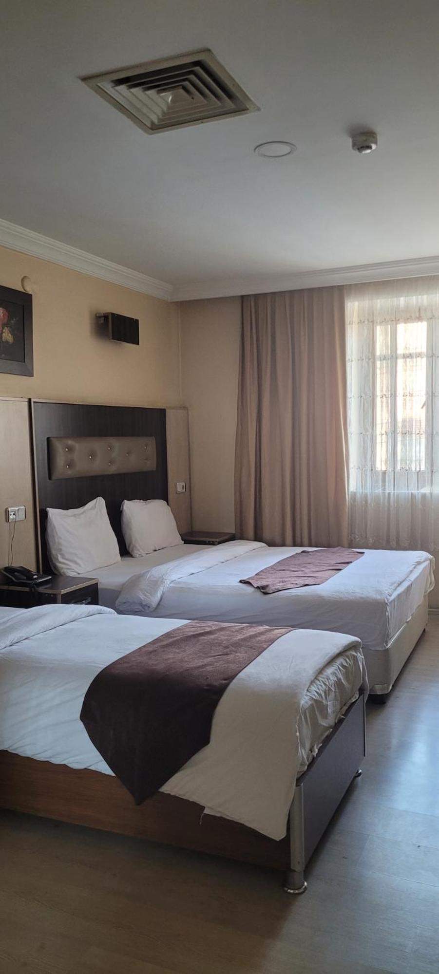 Guengoeren Hotel Kars Bagian luar foto
